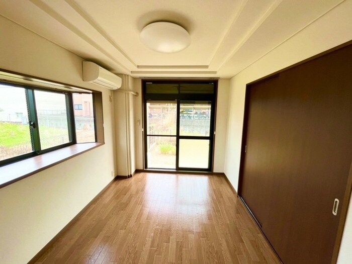 物件内観写真5　(居室)