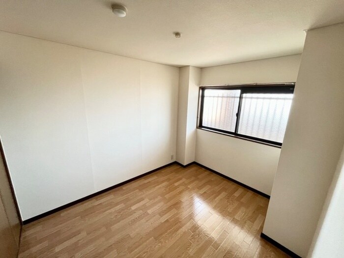 物件内観写真6　(居室)