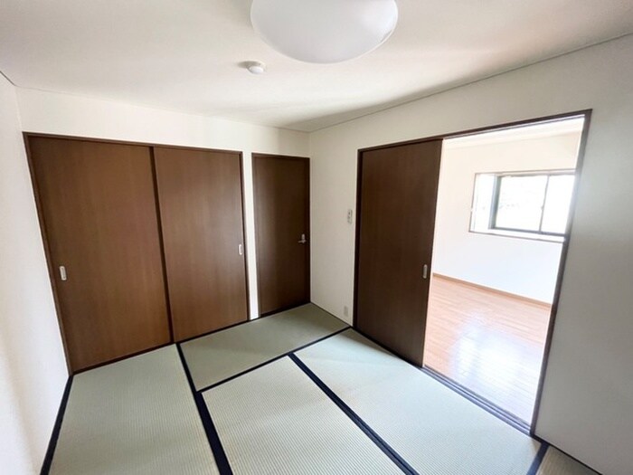 物件内観写真7　(居室)