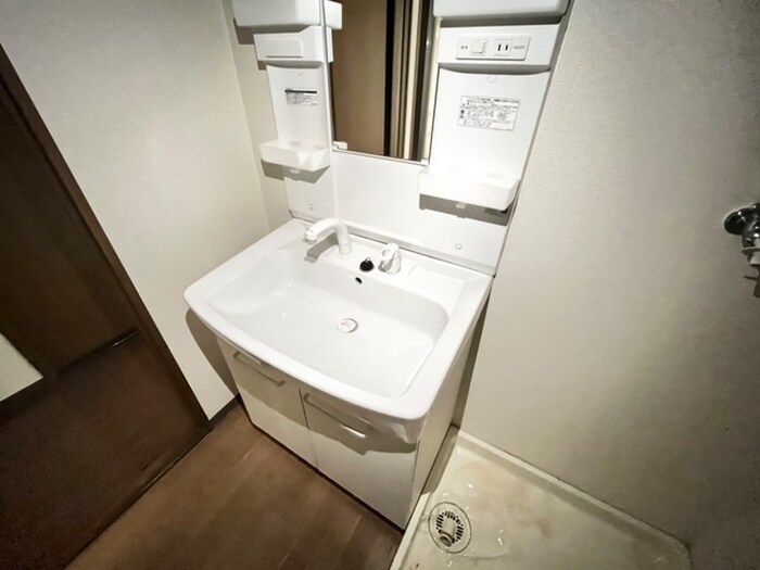 物件内観写真10　(洗面)