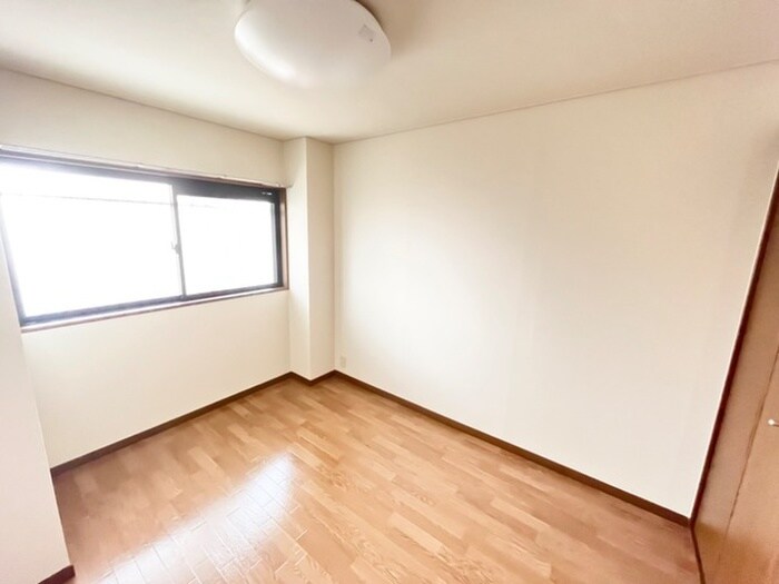 物件内観写真15　(居室)