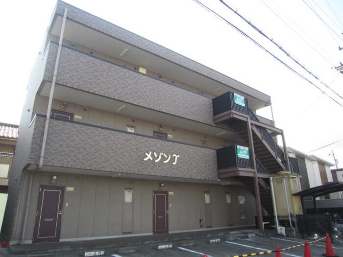 物件外観写真5　(エントランス部分)