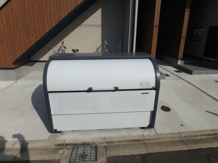 物件外観写真6　(駐輪場)