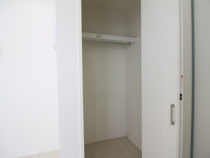 物件内観写真16　(収納)