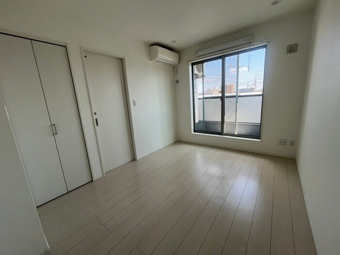 物件内観写真8　(居室)