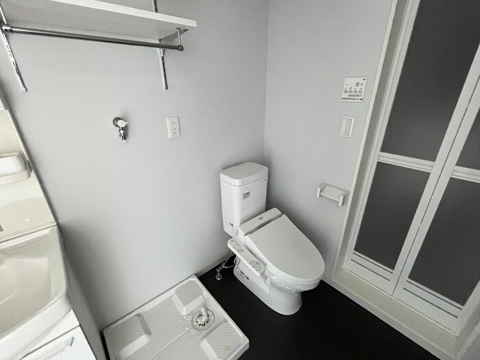 物件内観写真14　(トイレ)