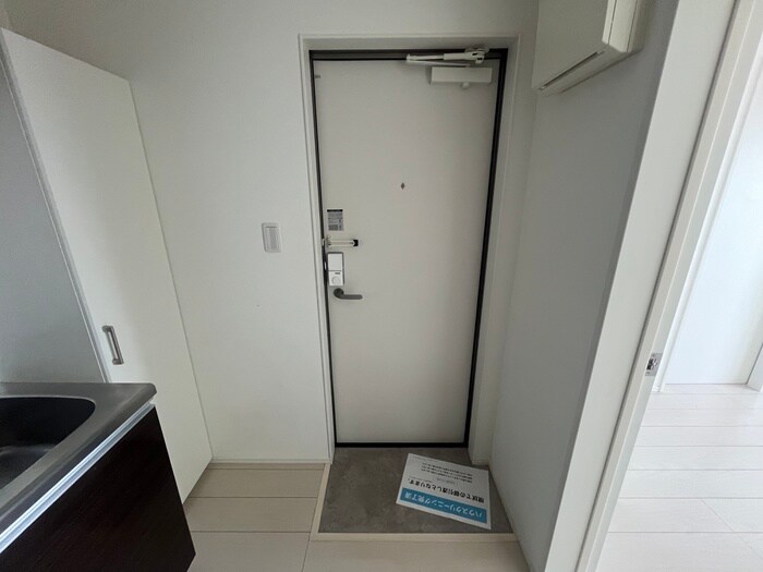 物件内観写真15　(玄関)