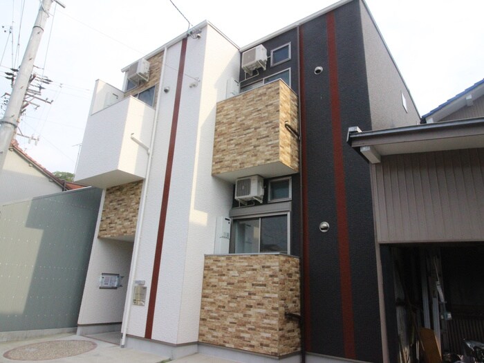 物件外観写真3　(外観写真)