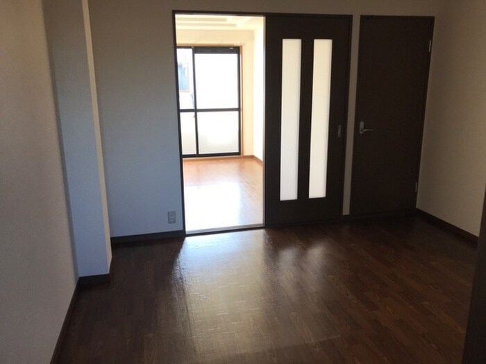 物件内観写真18　(廊下)