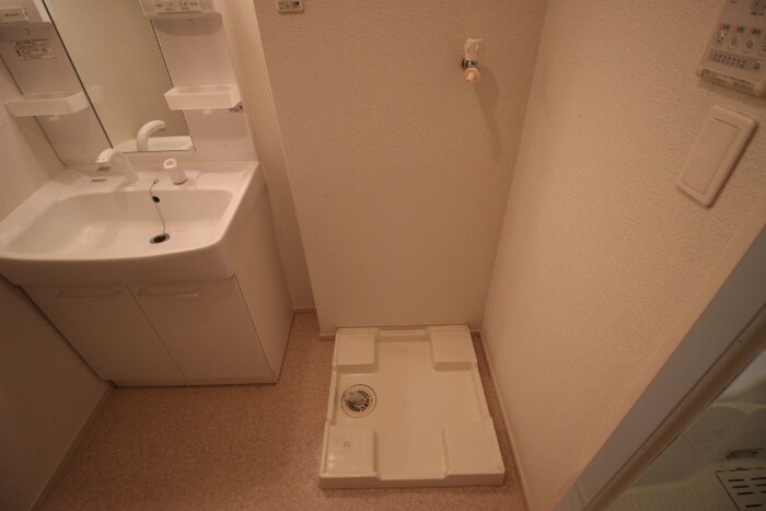 物件内観写真12　(洗面)