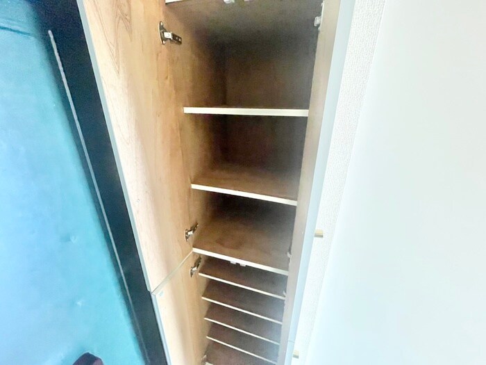 物件内観写真14　(靴箱)