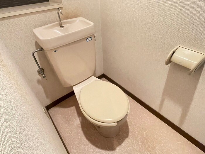 物件内観写真13　(トイレ)