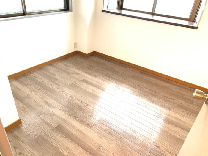 物件内観写真6　(居室)