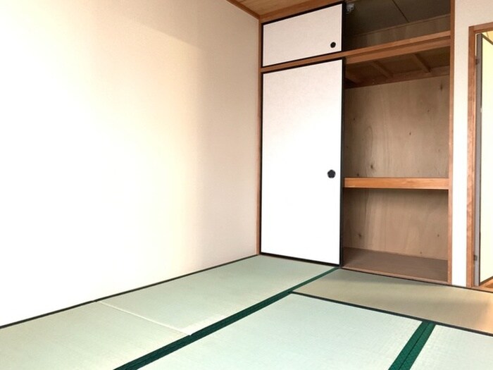 物件内観写真8　(収納)