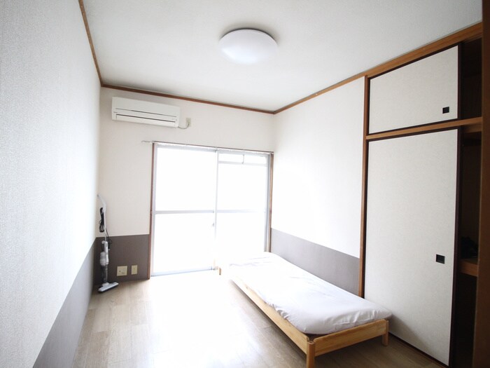 物件内観写真8　(居室)