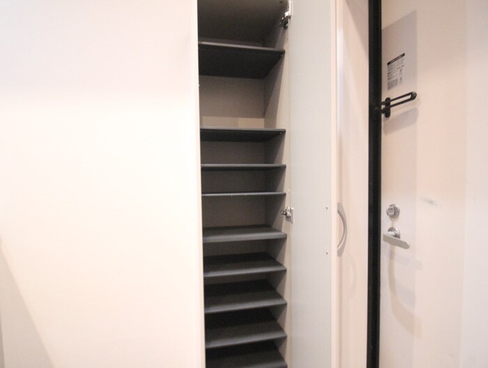 物件内観写真16　(靴箱)