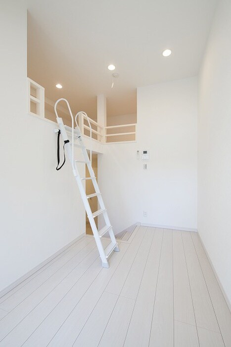 物件内観写真9　(居室)