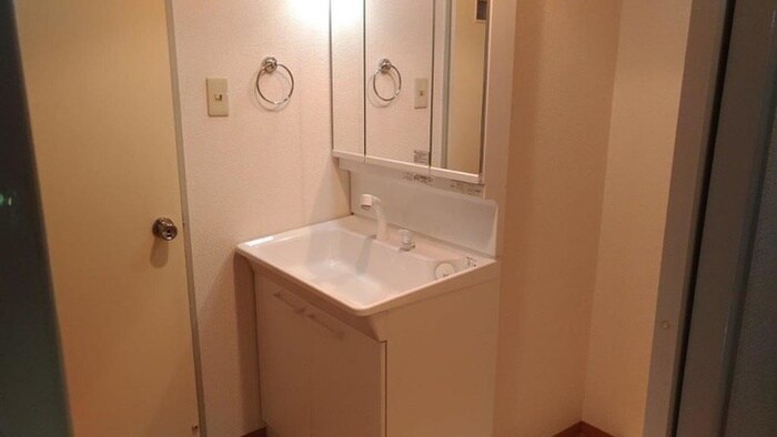 物件内観写真10　(洗面)