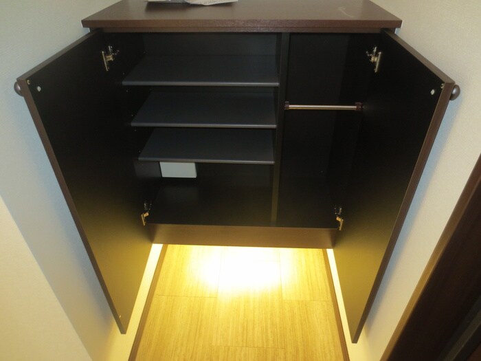 物件内観写真7　(靴箱)