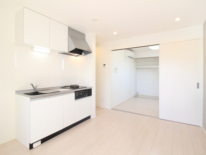 物件内観写真2　(居室)