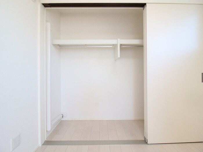 物件内観写真6　(収納)