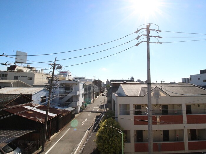 物件内観写真17　(室内からの展望)