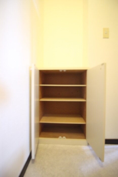 物件内観写真7　(靴箱)