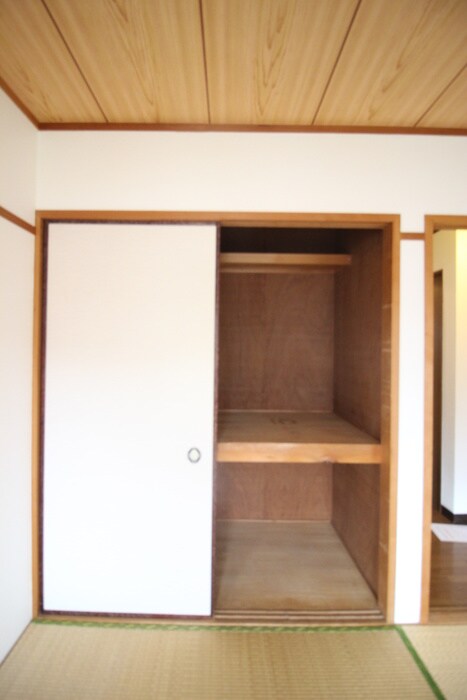 物件内観写真10　(収納)