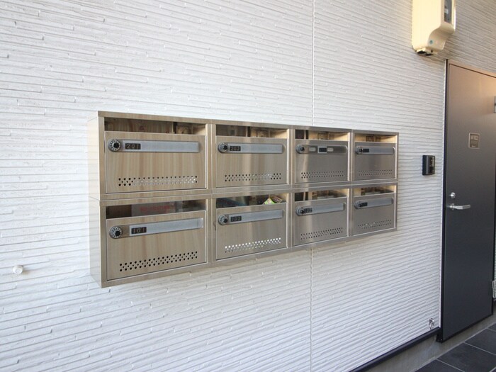 物件外観写真4　(建物設備)