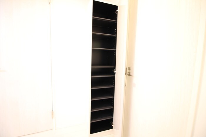 物件内観写真9　(靴箱)