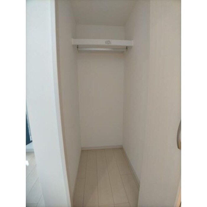 物件内観写真11　(収納)