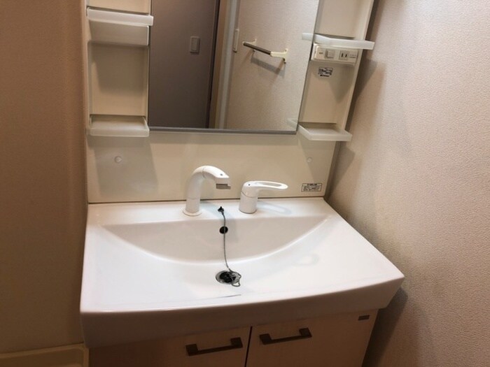 物件内観写真5　(洗面)