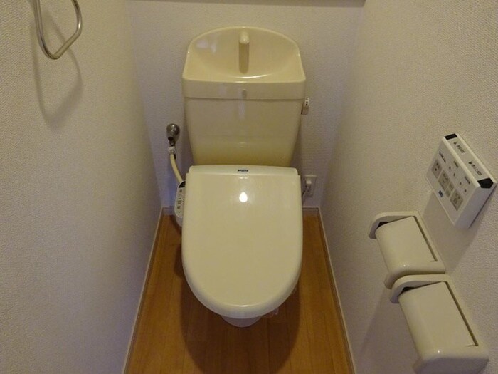 物件内観写真9　(トイレ)