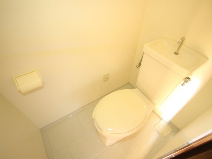 物件内観写真12　(トイレ)