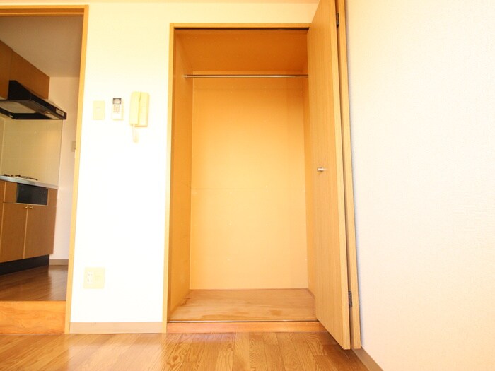 物件内観写真13　(収納)