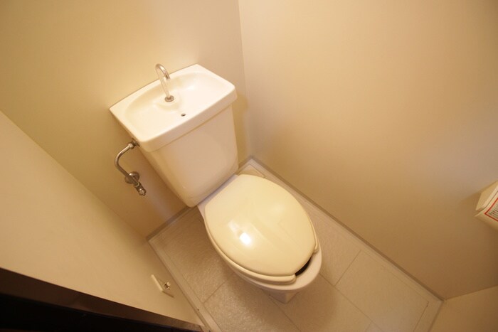 物件内観写真14　(トイレ)