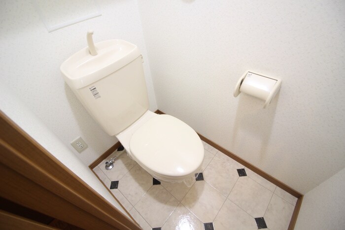 物件内観写真15　(トイレ)