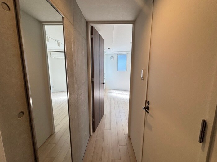物件内観写真19　(廊下)