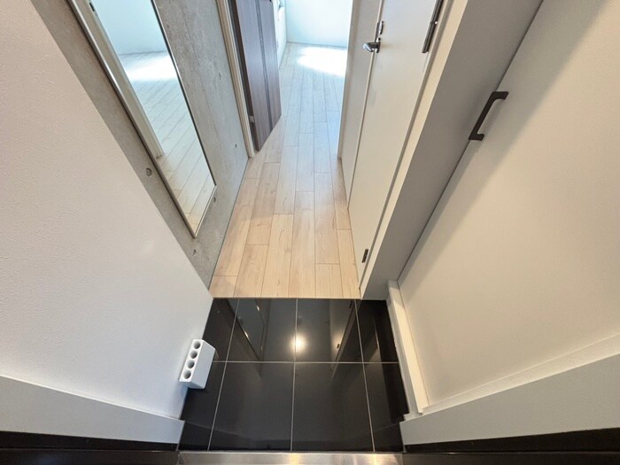 物件内観写真22　(玄関)