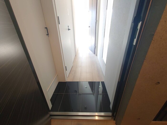 物件内観写真22　(玄関)