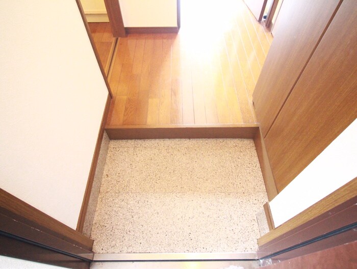 物件内観写真22　(玄関)