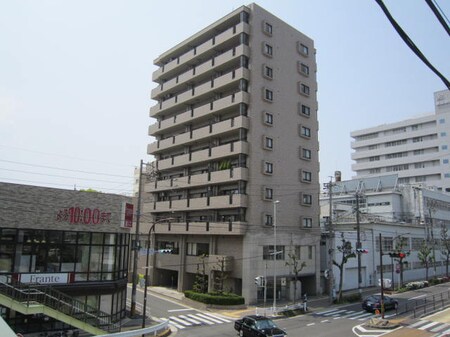 ロイヤルシャトー白壁（801）外観写真
