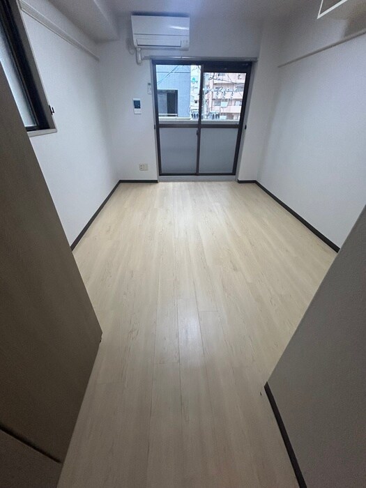 物件内観写真6　(居室)