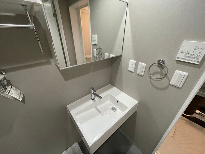 物件内観写真12　(洗面)