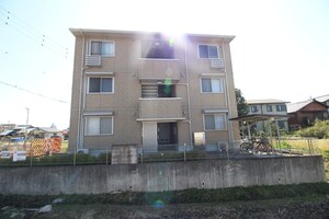 プライムガ－デンＡ棟外観写真