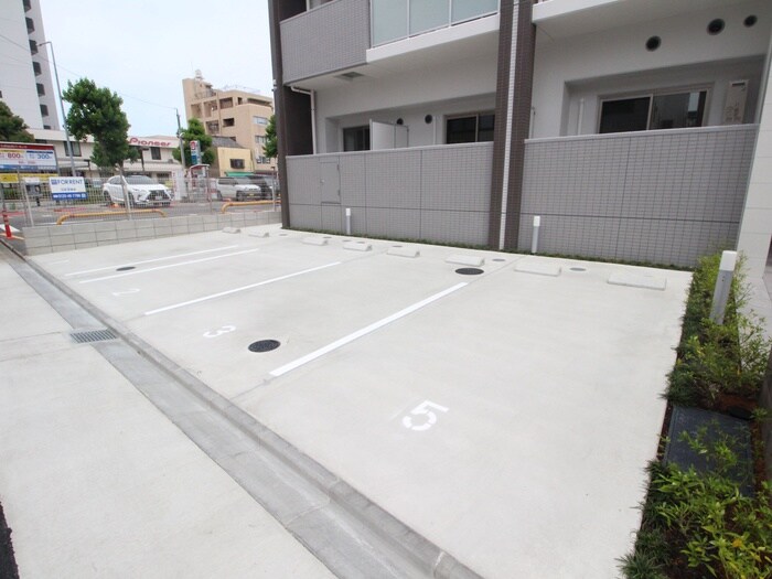 物件外観写真2　(駐車場)