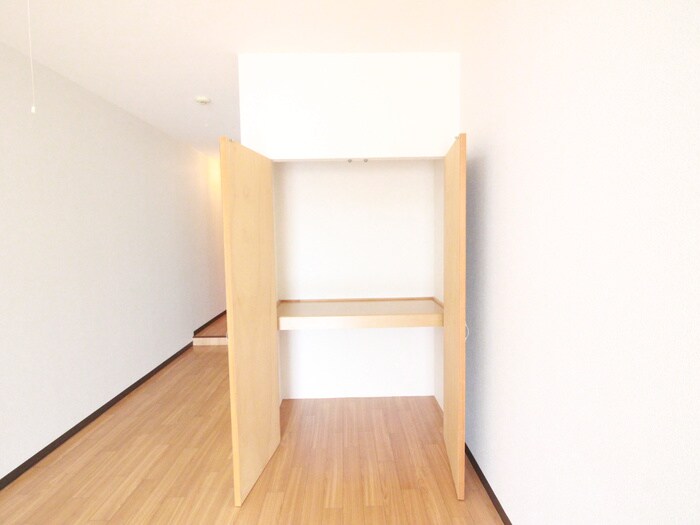 物件内観写真16　(収納)