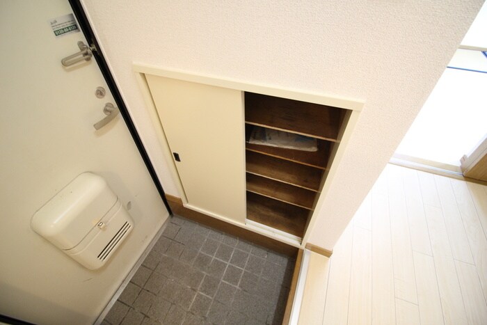 物件内観写真13　(靴箱)