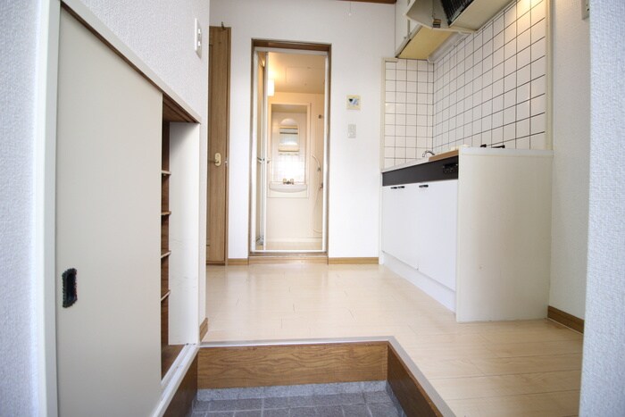 物件内観写真16　(廊下)