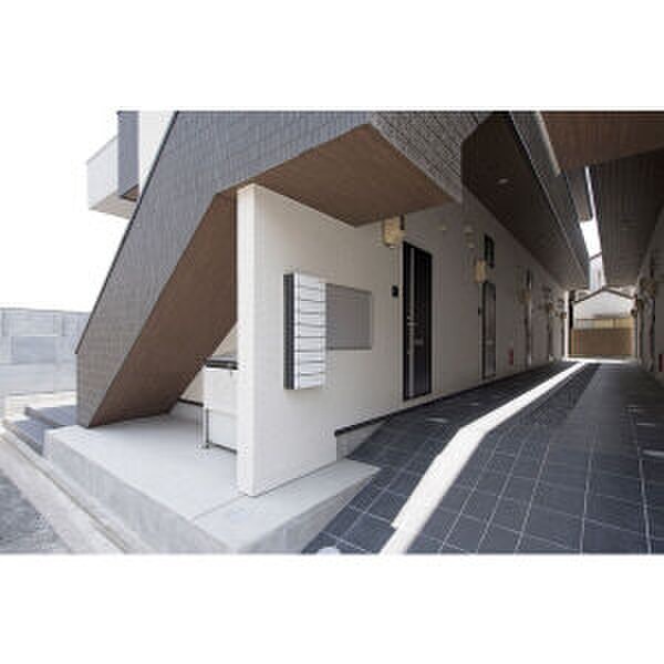 物件外観写真4　(建物設備)